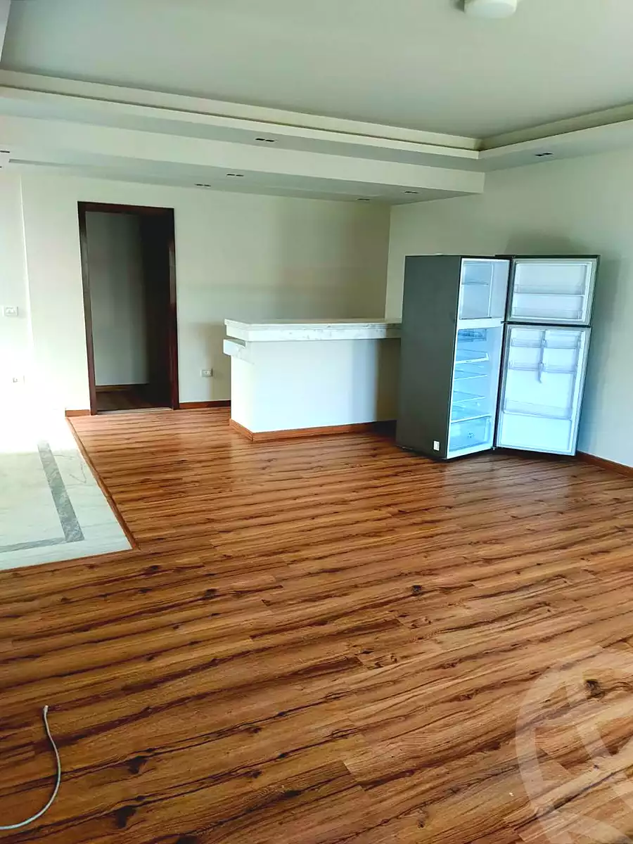 https://aqarmap.com.eg/en/listing/6743179-for-rent-cairo-el-sheikh-zayed-city-compounds-kmbwnd-wyst-twn-swdyk