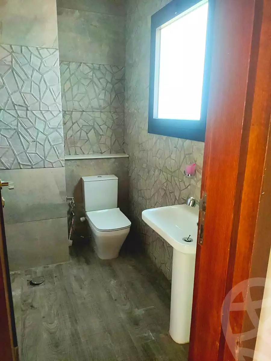 https://aqarmap.com.eg/en/listing/6743179-for-rent-cairo-el-sheikh-zayed-city-compounds-kmbwnd-wyst-twn-swdyk