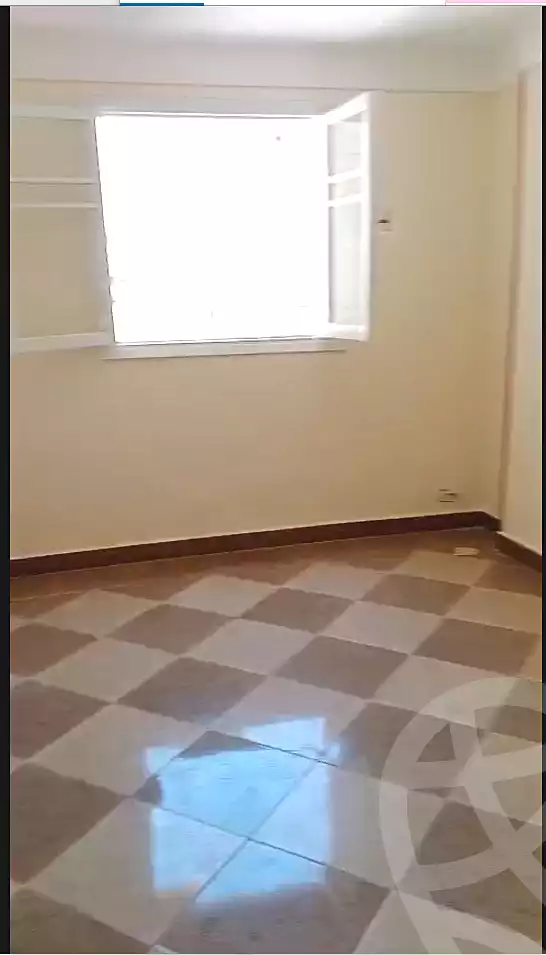 https://aqarmap.com.eg/en/listing/6743322-for-sale-alexandria-cleopatra-shaybwb-st