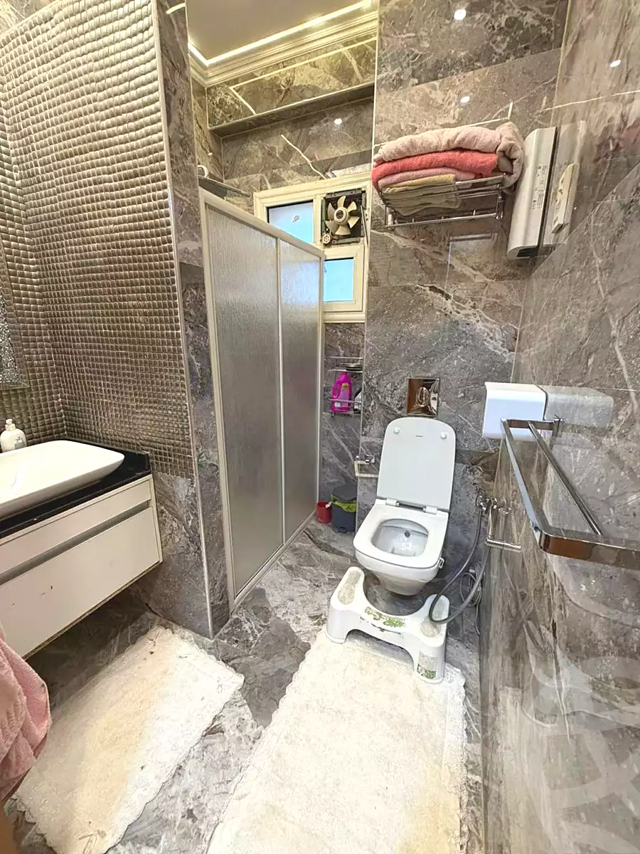 https://aqarmap.com.eg/ar/listing/6743358-for-sale-cairo-6th-of-october-compounds-dream-land-flower-resort