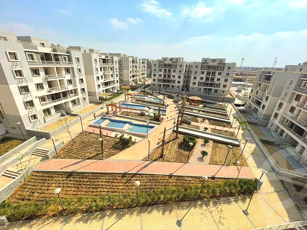https://aqarmap.com.eg/ar/listing/6743523-for-sale-cairo-new-cairo-compounds-jyd