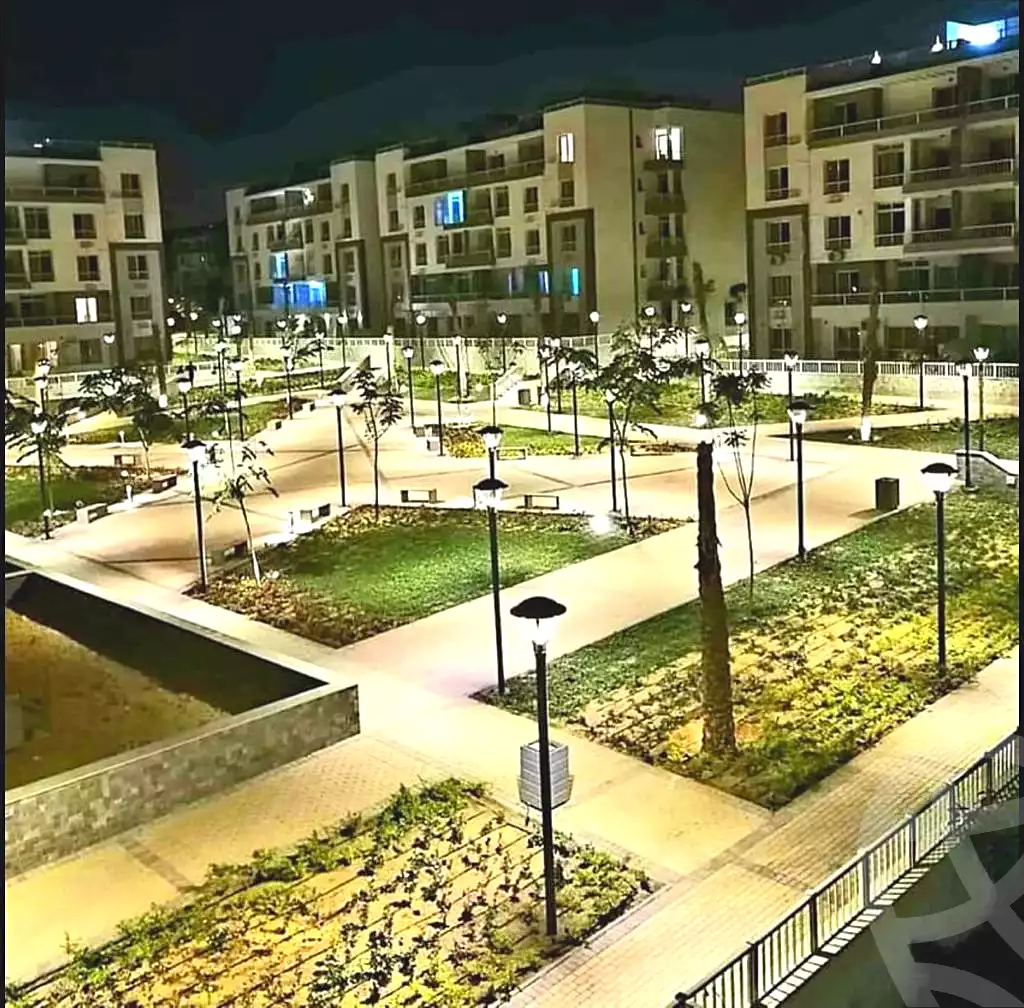 https://aqarmap.com.eg/ar/listing/6743523-for-sale-cairo-new-cairo-compounds-jyd