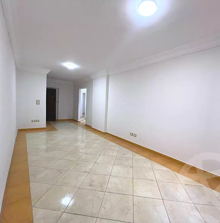 https://aqarmap.com.eg/ar/listing/6744030-for-sale-alexandria-el-asafra-shr-45