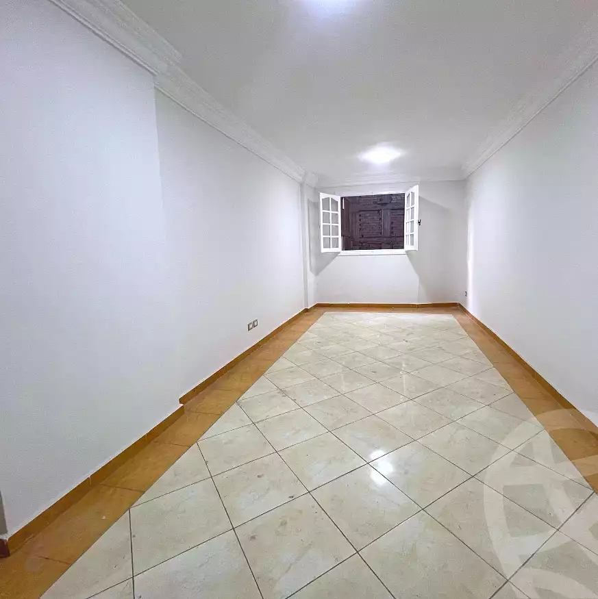 https://aqarmap.com.eg/ar/listing/6744030-for-sale-alexandria-el-asafra-shr-45