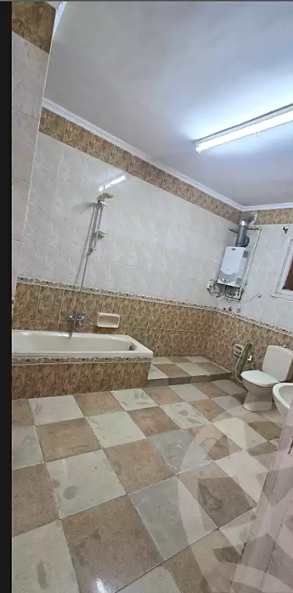 https://aqarmap.com.eg/ar/listing/6744291-for-rent-cairo-helwan-helwan-el-sharkeya-heidar-st