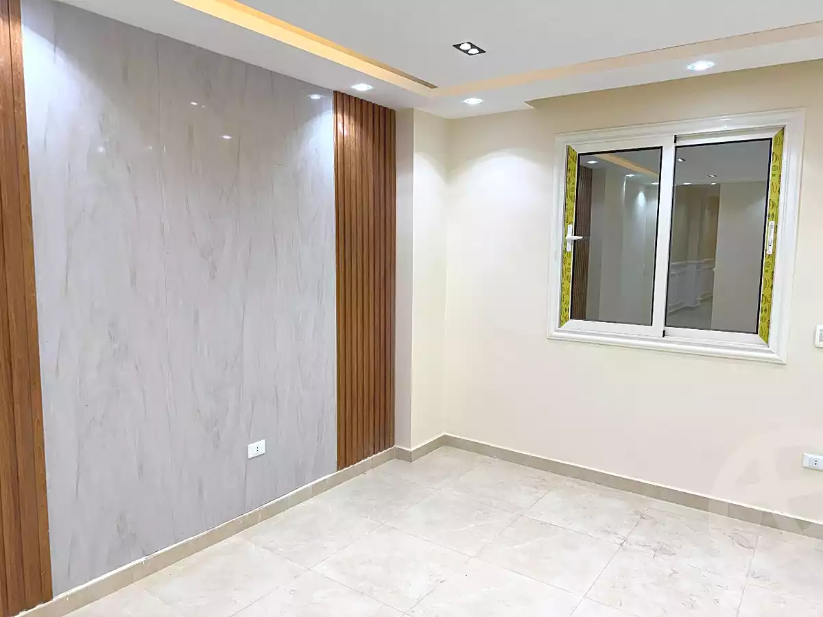 https://aqarmap.com.eg/ar/listing/6744769-for-sale-cairo-new-cairo-compounds-el-patio-oro