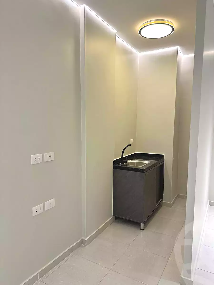 https://aqarmap.com.eg/en/listing/6744926-for-sale-cairo-el-sheikh-zayed-city-compounds-el-nada-mall