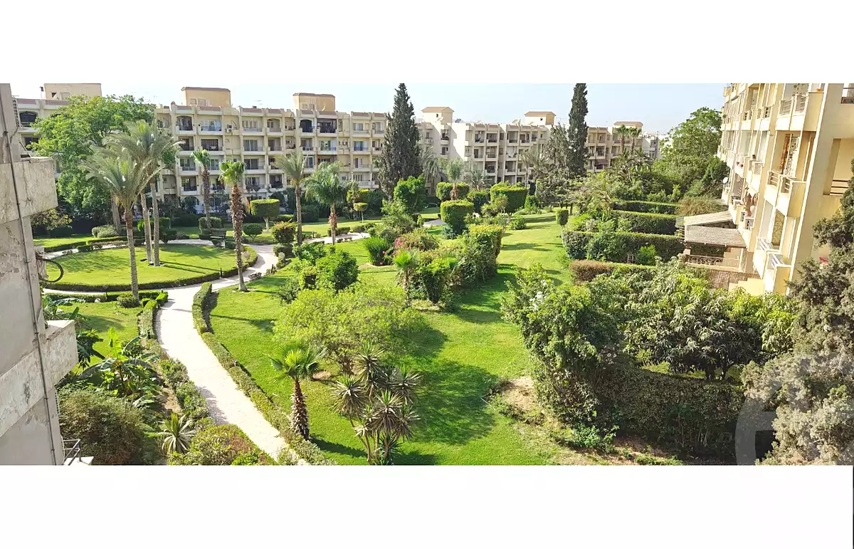 https://aqarmap.com.eg/ar/listing/6747152-for-sale-cairo-el-sheikh-zayed-city-compounds-zayed-2000