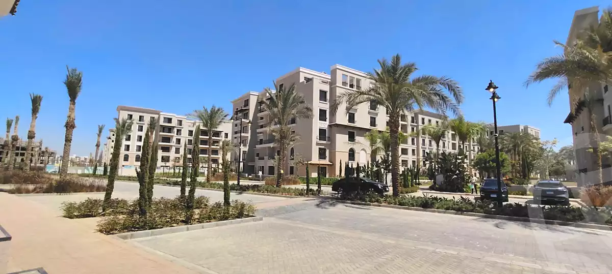 https://aqarmap.com.eg/ar/listing/6747661-for-sale-cairo-el-sheikh-zayed-city-compounds-kmbwnd-fyldj-wyst-dr-llttwyr