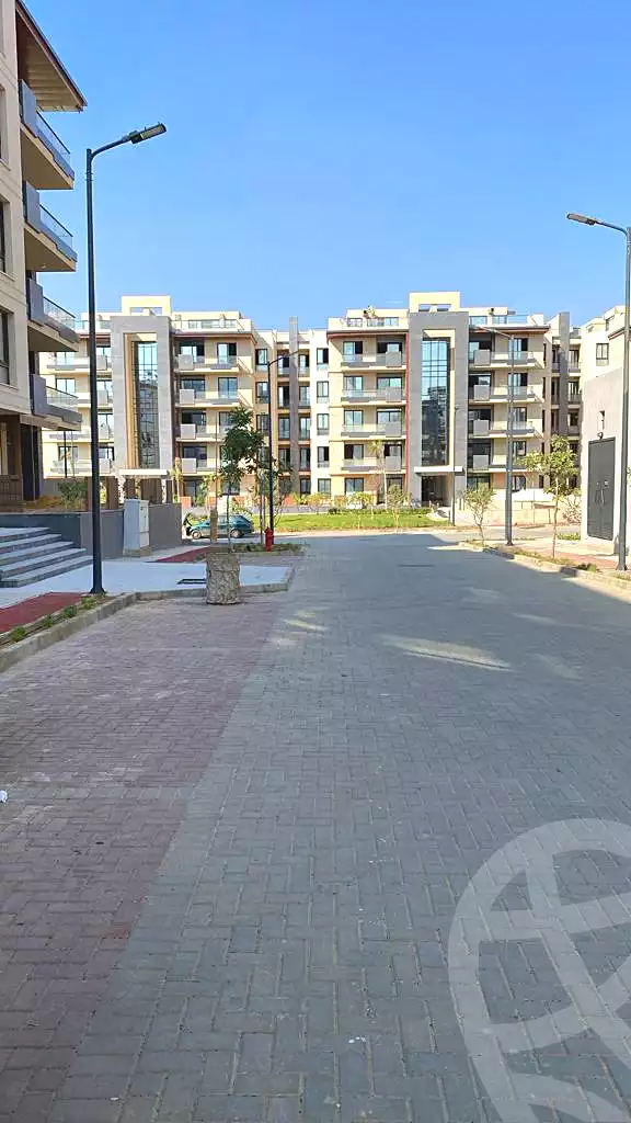 https://aqarmap.com.eg/en/listing/6748463-for-sale-cairo-new-cairo-compounds-azad