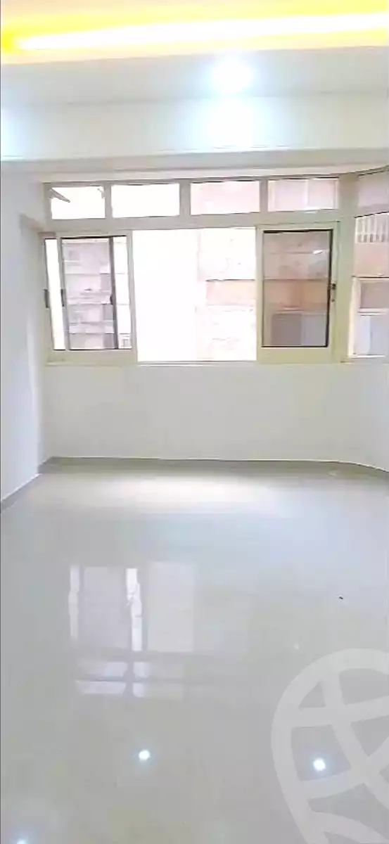 https://aqarmap.com.eg/ar/listing/6748782-for-sale-alexandria-el-mandara-shr-jml-bd-lnsr