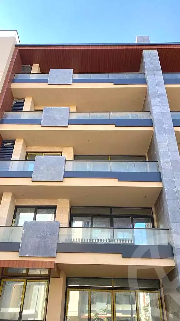 https://aqarmap.com.eg/en/listing/6748848-for-sale-cairo-new-cairo-compounds-azad