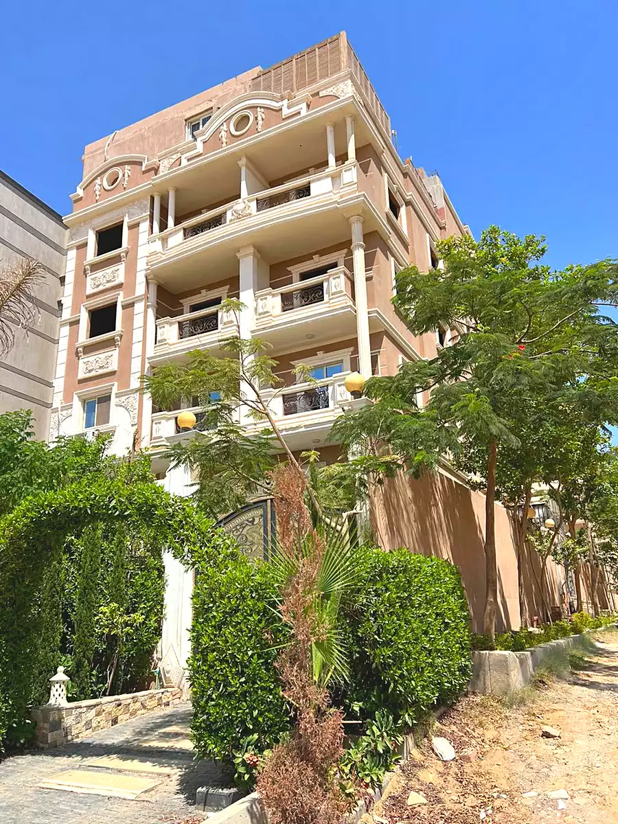 https://aqarmap.com.eg/ar/listing/6749574-for-sale-cairo-6th-of-october-el-tawsaat-el-shamalya-hy-2000-qt