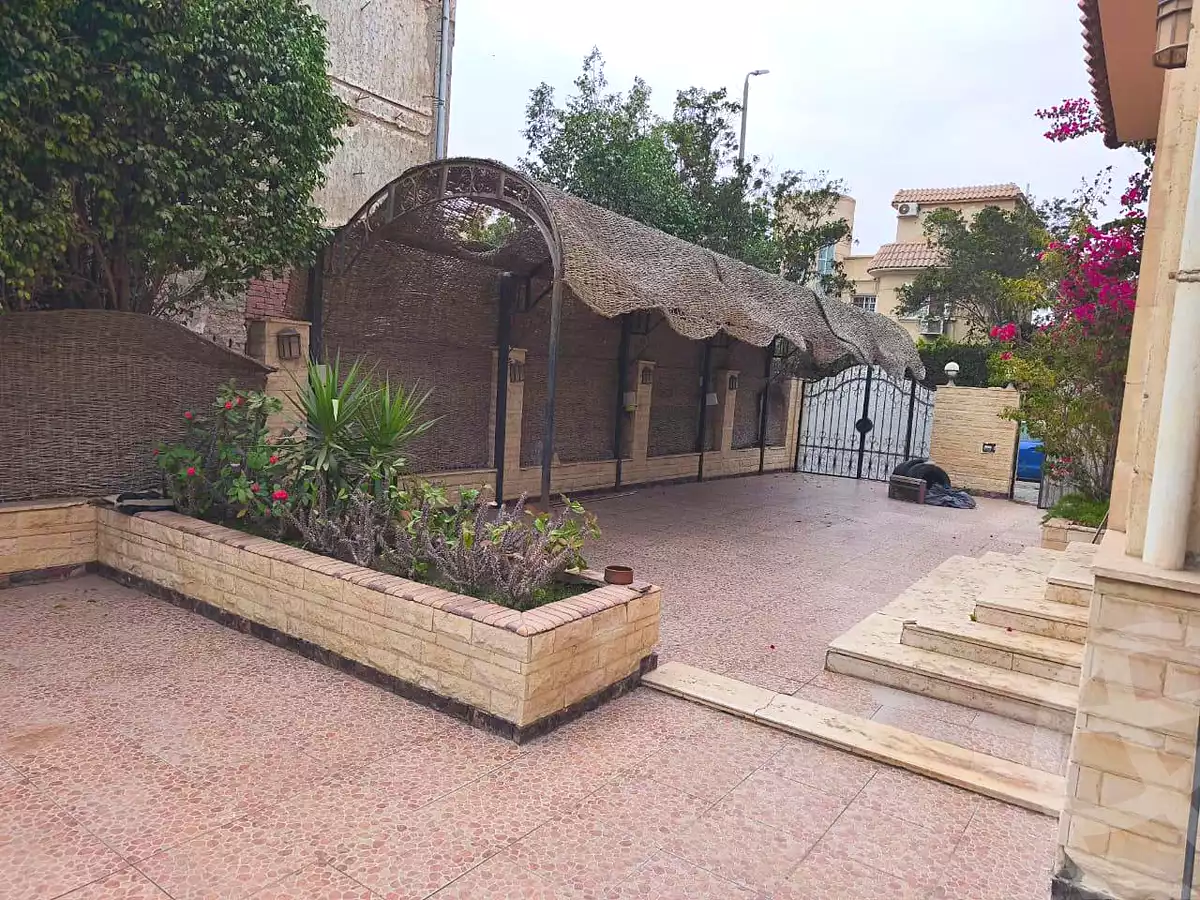 https://aqarmap.com.eg/en/listing/6749645-for-rent-cairo-el-sheikh-zayed-city-compounds-beverly-hills