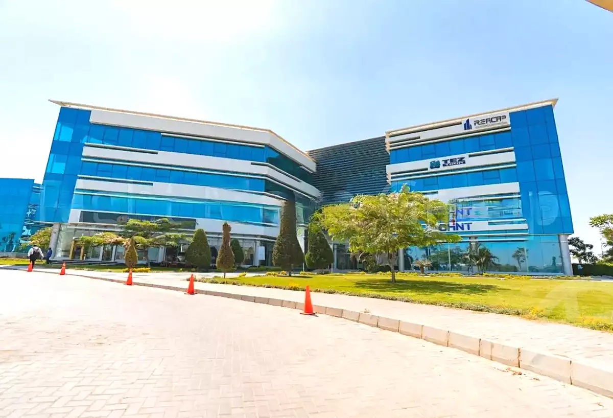 https://aqarmap.com.eg/en/listing/6749678-for-rent-cairo-el-sheikh-zayed-city-alex-cairo-desert-road-smart-village-nwrth-syd-sfrykw-llstthmr-l-qry