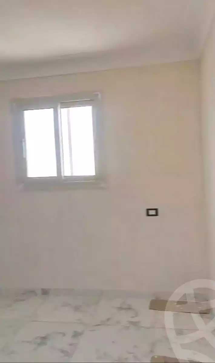 https://aqarmap.com.eg/ar/listing/6750119-for-sale-alexandria-new-miami-street-10