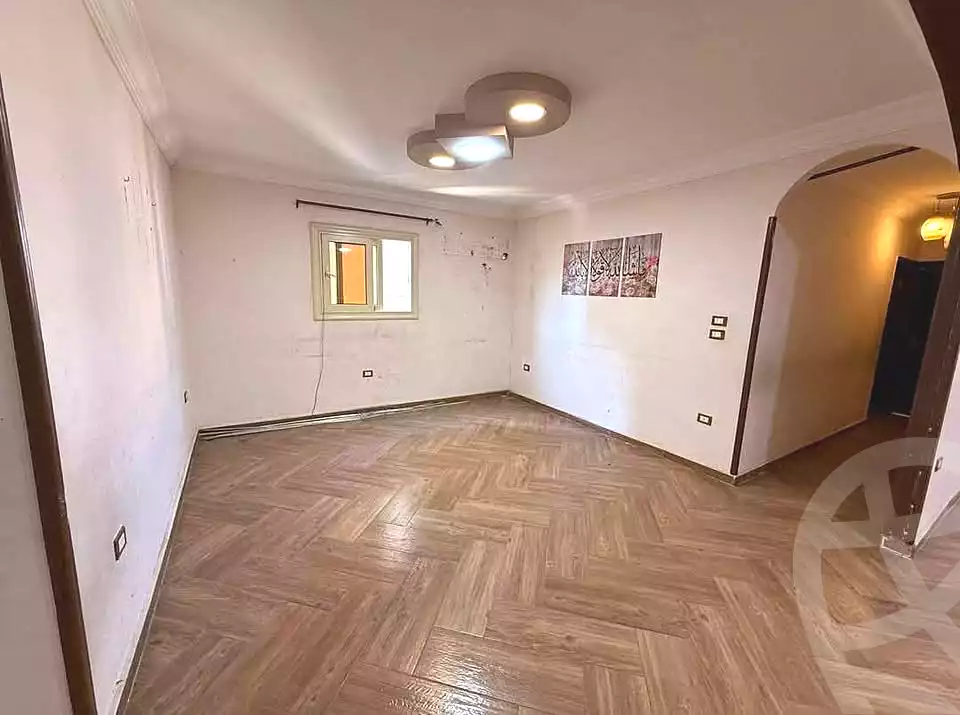 https://aqarmap.com.eg/ar/listing/6750843-for-sale-alexandria-camp-cesar-port-said-street