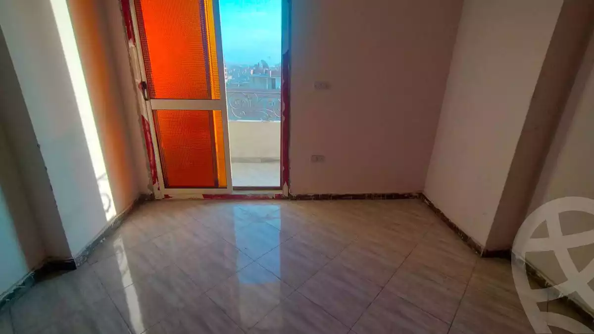 https://aqarmap.com.eg/ar/listing/6752189-for-sale-cairo-helwan-helwan-el-sharkeya-heidar-st