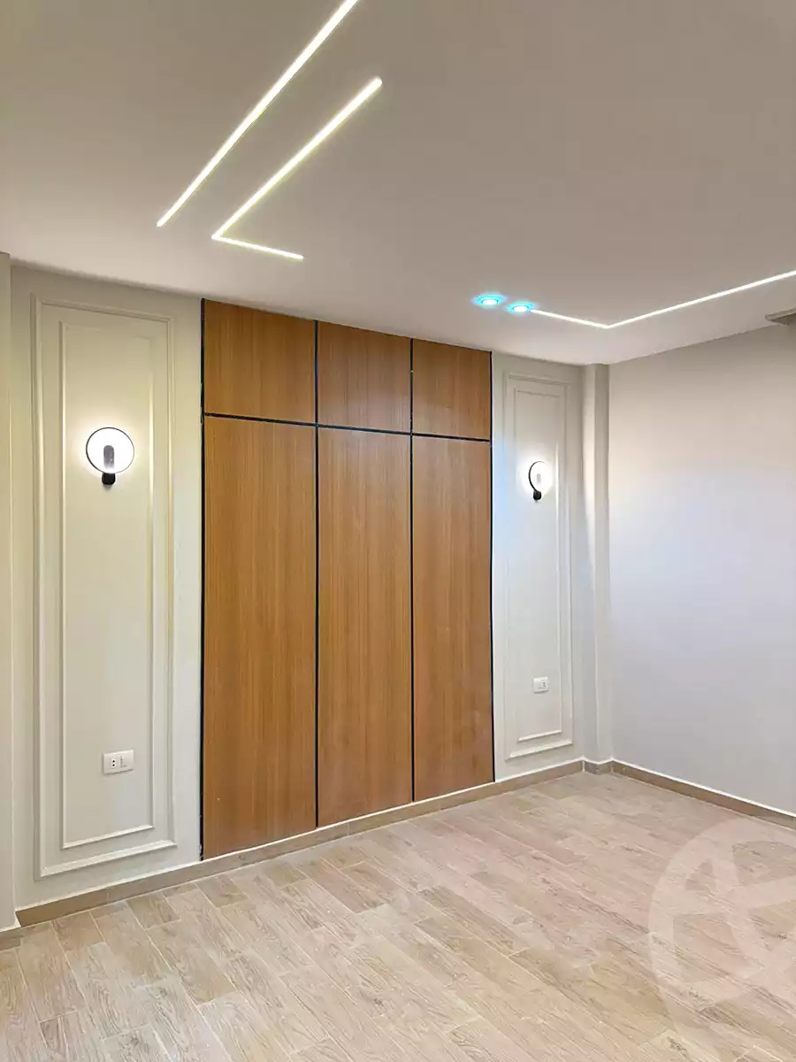 https://aqarmap.com.eg/ar/listing/6753048-for-sale-cairo-6th-of-october-el-ahyaa-neighborhood-3rd-al-hay-al-thalith-st