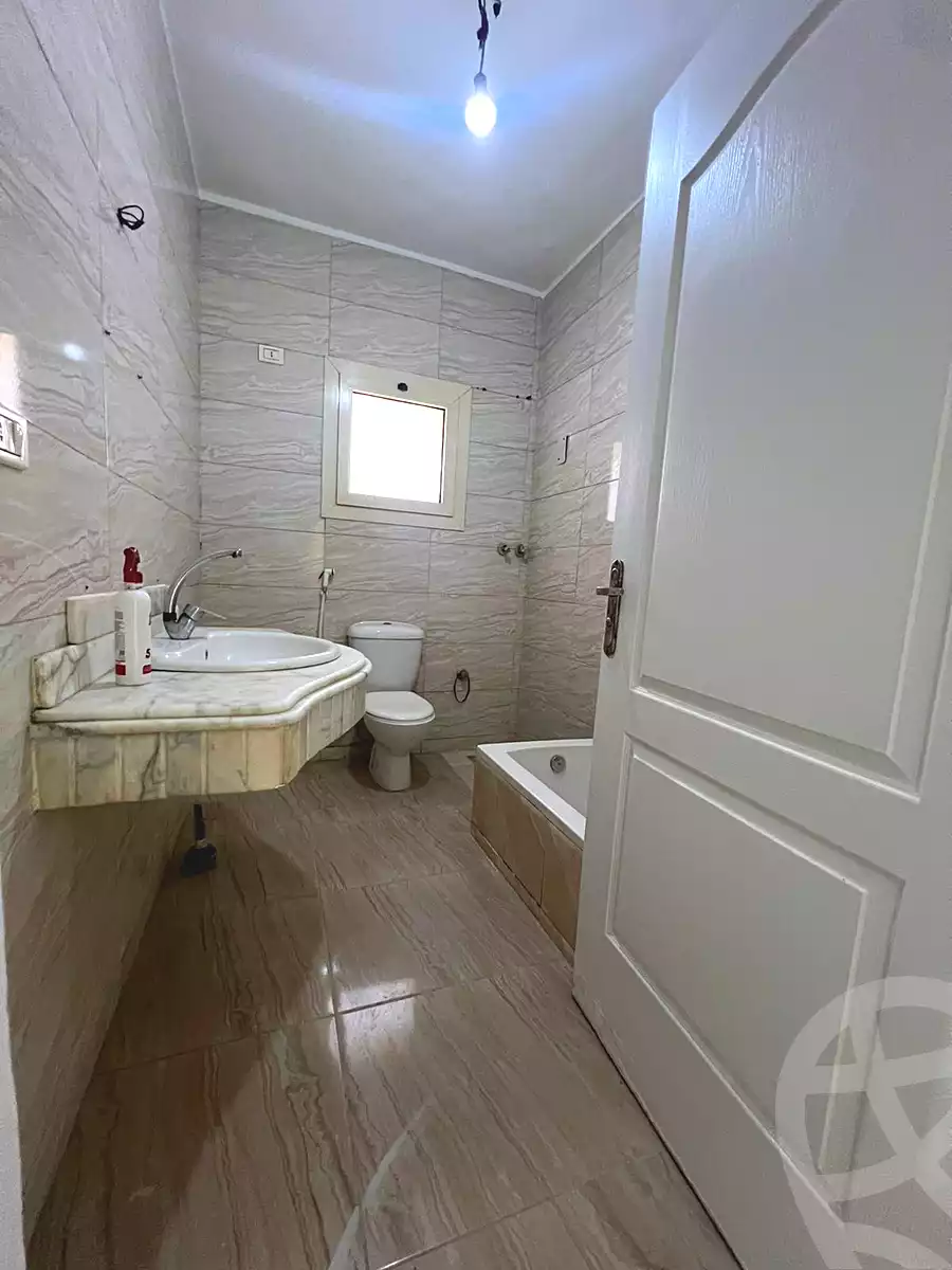 https://aqarmap.com.eg/ar/listing/6753108-for-sale-cairo-el-sheikh-zayed-city-compounds-el-khamayel