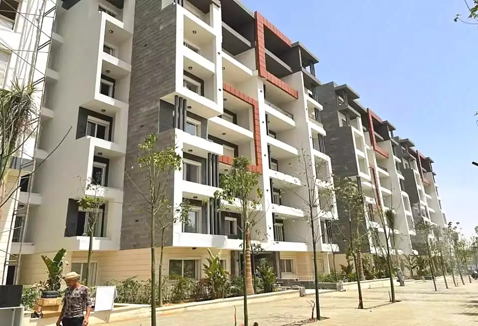 https://aqarmap.com.eg/en/listing/6753905-for-sale-cairo-new-administrative-capital-r7-la-capitale