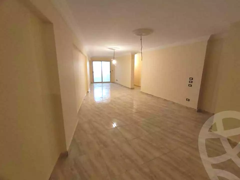https://aqarmap.com.eg/ar/listing/6756164-for-sale-alexandria-sydy-bshr-sydy-bshr-qbly-mostafa-kamel-st