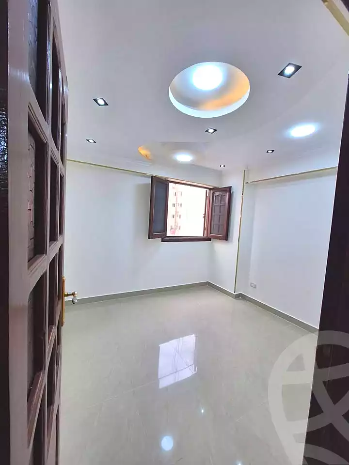 https://aqarmap.com.eg/ar/listing/6758733-for-sale-alexandria-sydy-bshr-sydy-bshr-bhry-gamal-abd-el-nasir-st