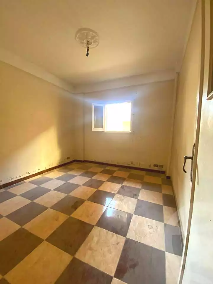 https://aqarmap.com.eg/ar/listing/6758767-for-sale-alexandria-l-jmy-lbytsh-mecca-st