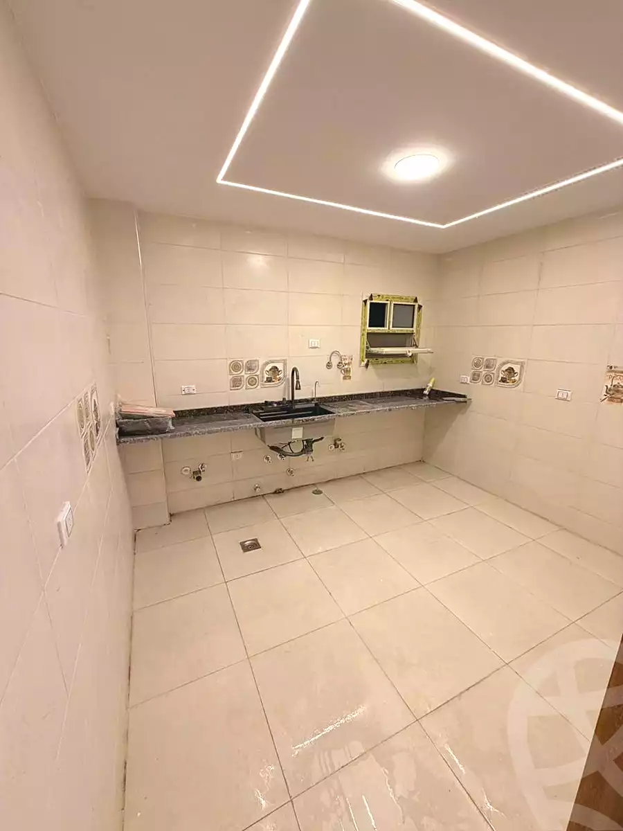 https://aqarmap.com.eg/ar/listing/6758880-for-sale-cairo-6th-of-october-el-ahyaa-neighborhood-3rd