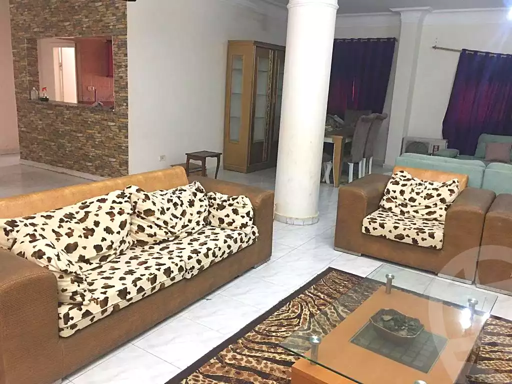 https://aqarmap.com.eg/ar/listing/6761290-for-rent-cairo-6th-of-october-el-hay-el-motamyz-first-touristic-village
