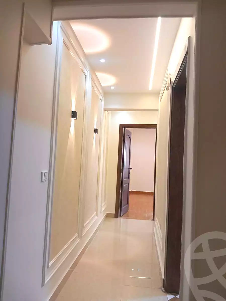 https://aqarmap.com.eg/ar/listing/6761328-for-sale-cairo-6th-of-october-el-ahyaa-neighborhood-2nd-generation-2000-st
