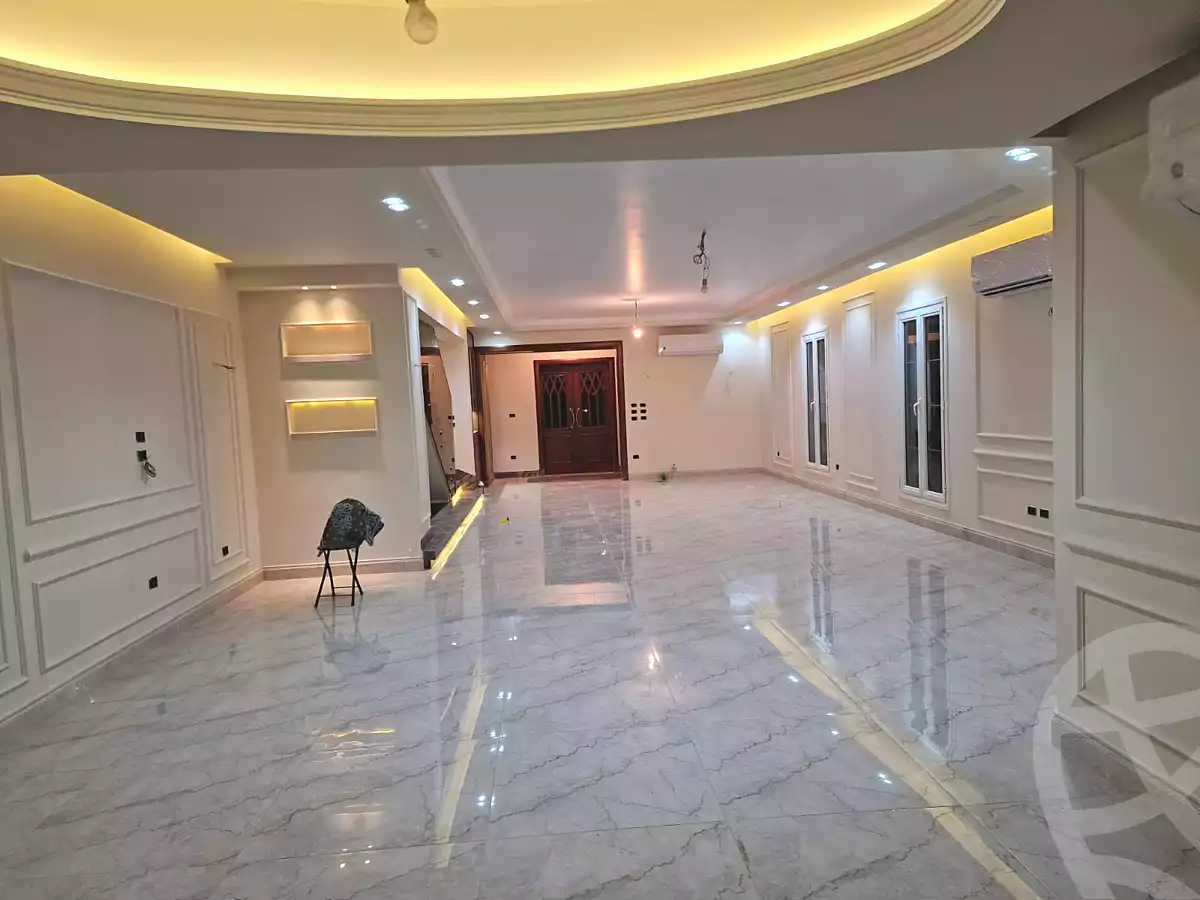 https://aqarmap.com.eg/ar/listing/6761901-for-rent-cairo-new-cairo-compounds-mountain-view-hyde-park
