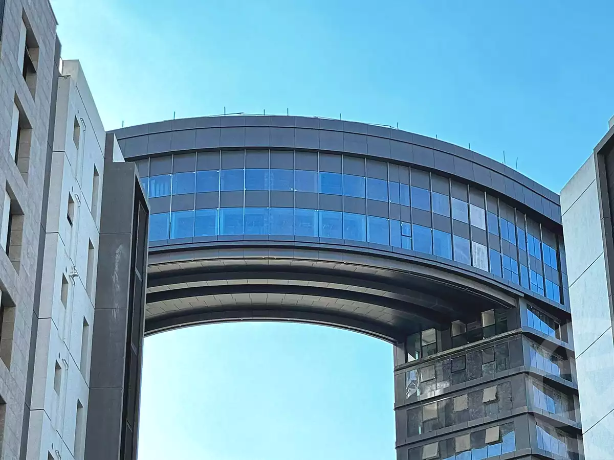 https://aqarmap.com.eg/ar/listing/6762234-for-sale-cairo-el-sheikh-zayed-city-compounds-zyd-wr-llttwyr-z-tower