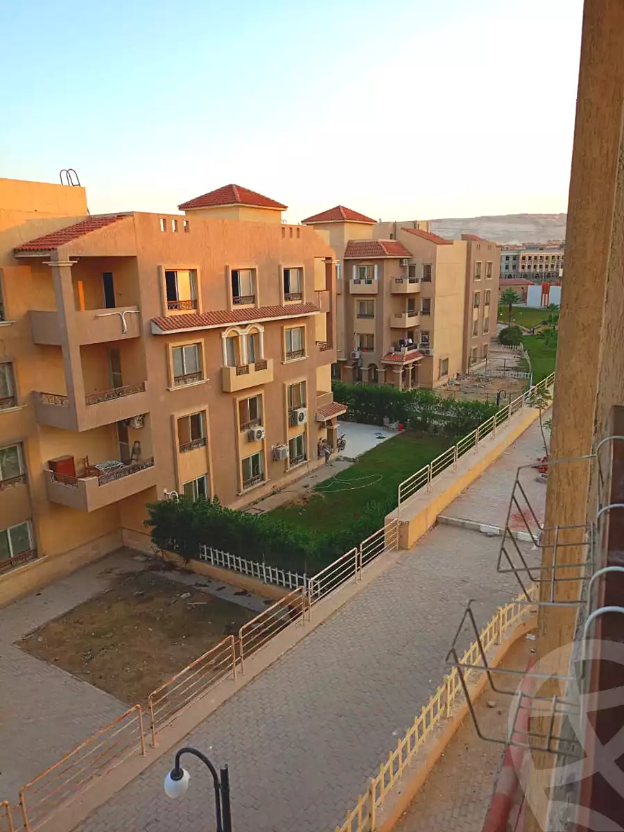 https://aqarmap.com.eg/ar/listing/6762283-for-rent-cairo-el-sheikh-zayed-city-compounds-el-khamayel