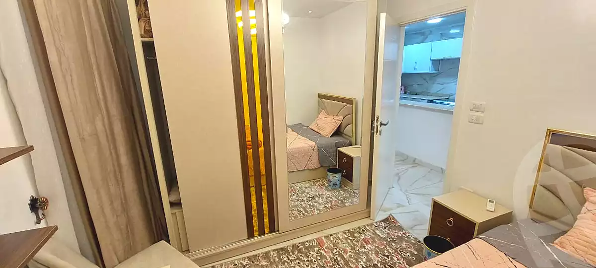 https://aqarmap.com.eg/ar/listing/6762368-for-rent-cairo-el-sheikh-zayed-city-el-hay-elthamen-lml