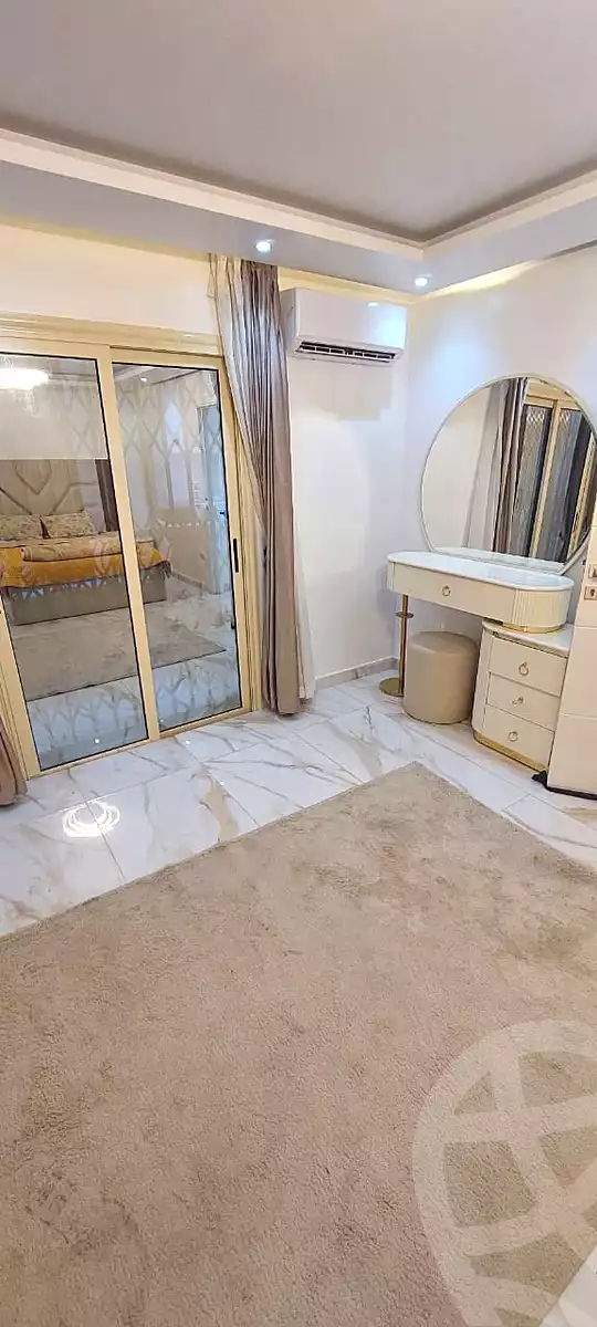 https://aqarmap.com.eg/ar/listing/6762368-for-rent-cairo-el-sheikh-zayed-city-el-hay-elthamen-lml