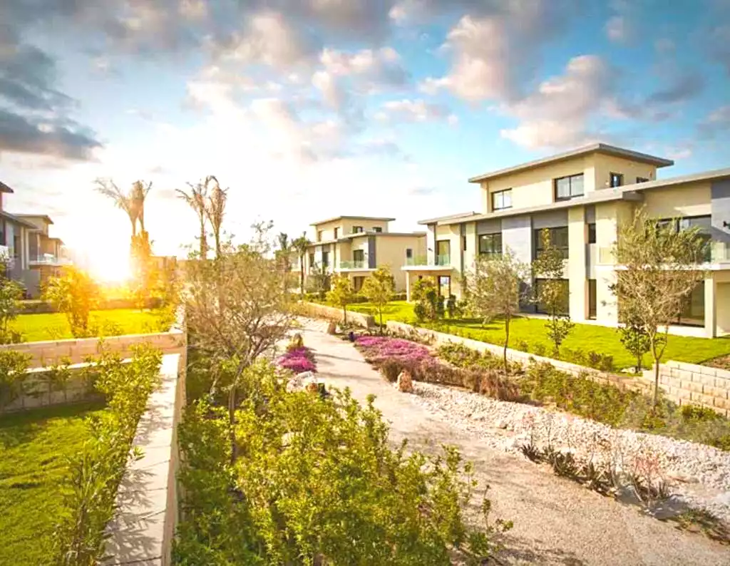 https://aqarmap.com.eg/ar/listing/6762468-for-sale-cairo-new-cairo-compounds-swan-lake-the-phoenix-hassan-allam