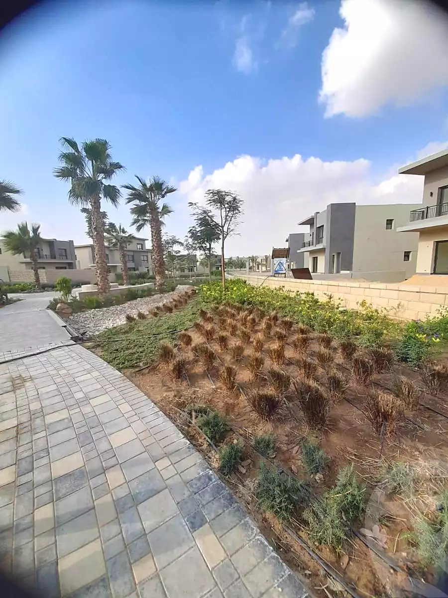 https://aqarmap.com.eg/ar/listing/6762468-for-sale-cairo-new-cairo-compounds-swan-lake-the-phoenix-hassan-allam
