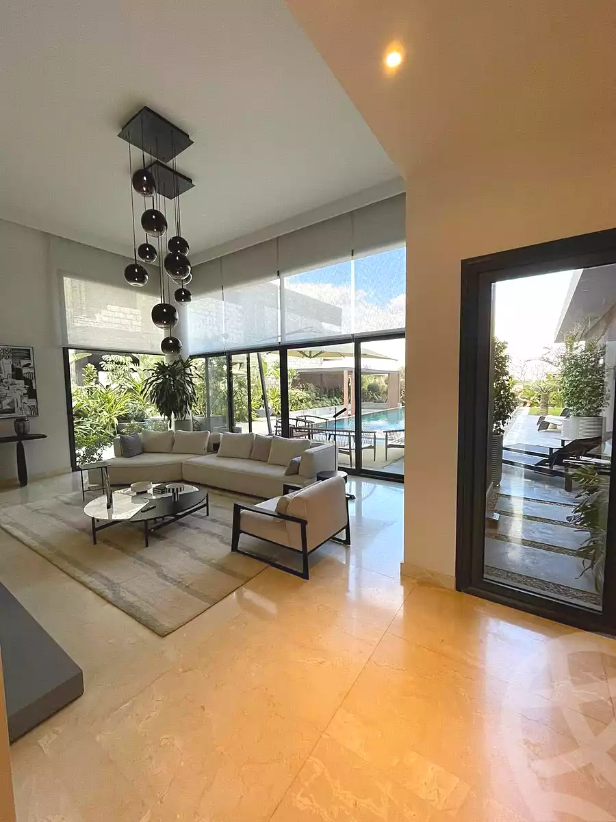 https://aqarmap.com.eg/ar/listing/6763478-for-sale-cairo-el-sheikh-zayed-city-compounds-kmbwnd-fyldj-wyst-dr-llttwyr