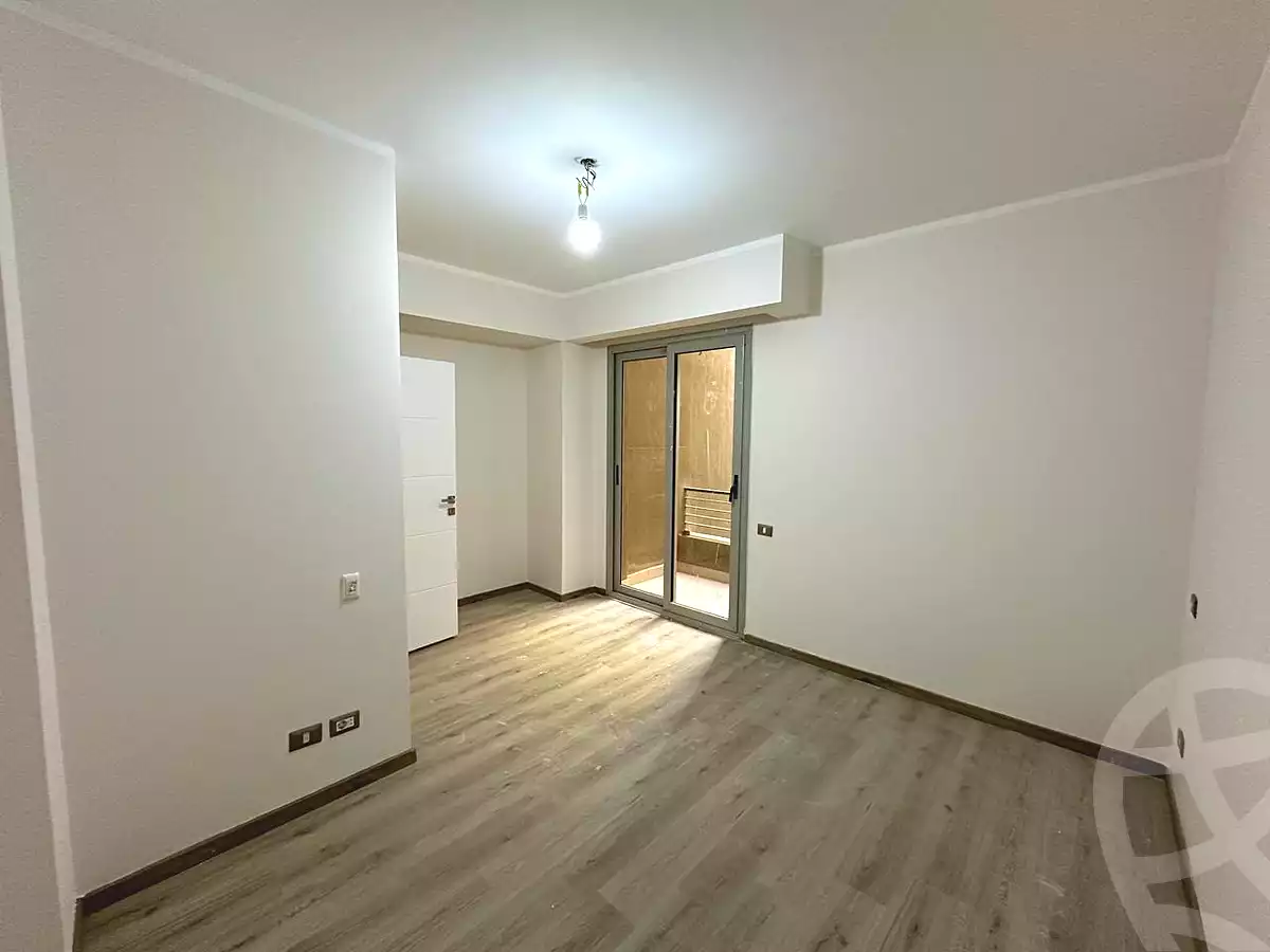 https://aqarmap.com.eg/en/listing/6764744-for-sale-cairo-6th-of-october-compounds-palm-parks