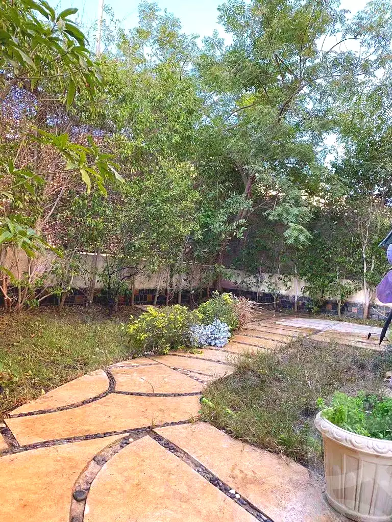 https://aqarmap.com.eg/en/listing/6764756-for-rent-cairo-el-sheikh-zayed-city-compounds-beverly-hills