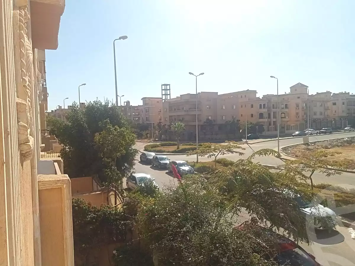 https://aqarmap.com.eg/ar/listing/6765133-for-sale-cairo-6th-of-october-el-ahyaa-neighborhood-8th-street-18