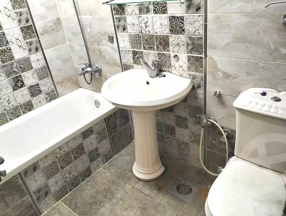 https://aqarmap.com.eg/ar/listing/6759152-for-sale-cairo-helwan-american-project-neighborhood-2