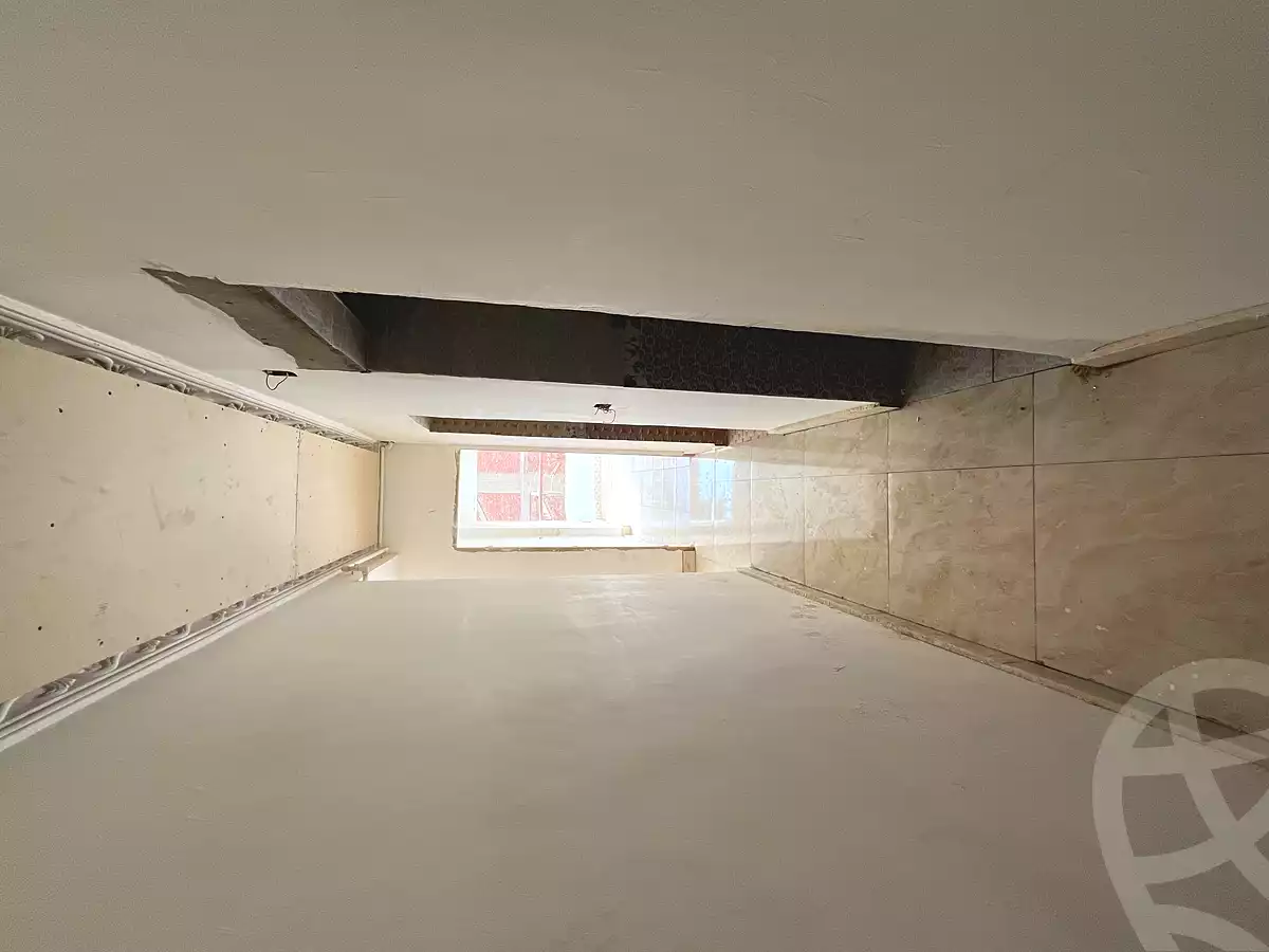https://aqarmap.com.eg/ar/listing/6765693-for-sale-qalyubia-shubra-el-khaima-byjm-el-salam-st