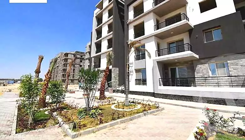 https://aqarmap.com.eg/ar/listing/6766268-for-sale-cairo-el-sheikh-zayed-city-compounds-jn-zyd