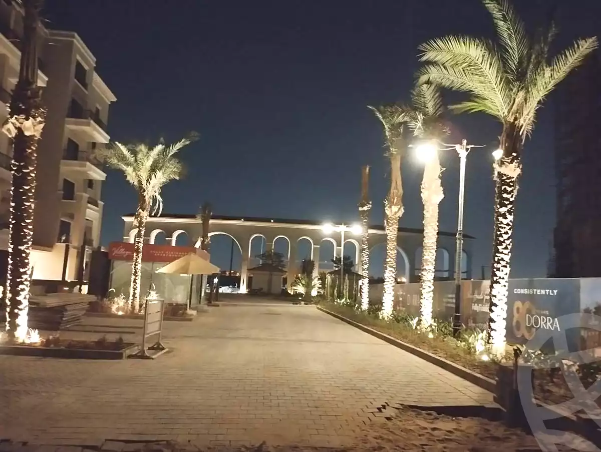 https://aqarmap.com.eg/en/listing/6766648-for-sale-cairo-el-sheikh-zayed-city-compounds-kmbwnd-fyldj-wyst-dr-llttwyr