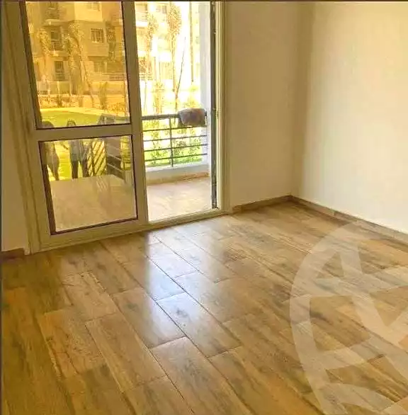 https://aqarmap.com.eg/ar/listing/6766811-for-sale-cairo-el-sheikh-zayed-city-lshykh-zyd-ljdyd-west-view-residence-hdp