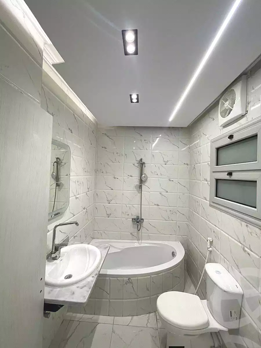 https://aqarmap.com.eg/ar/listing/6767073-for-sale-alexandria-l-jmy-lbytsh-bianchiii-el-bashwat-st