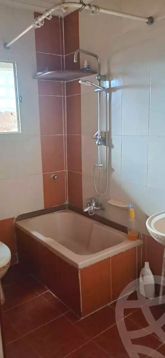 https://aqarmap.com.eg/ar/listing/6767114-for-sale-alexandria-l-jmy-lbytsh-ain-shams-st
