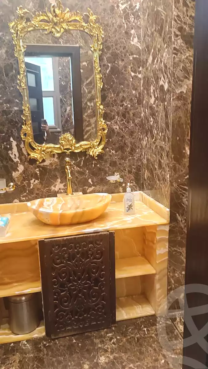 https://aqarmap.com.eg/en/listing/6767377-for-sale-cairo-el-sheikh-zayed-city-compounds